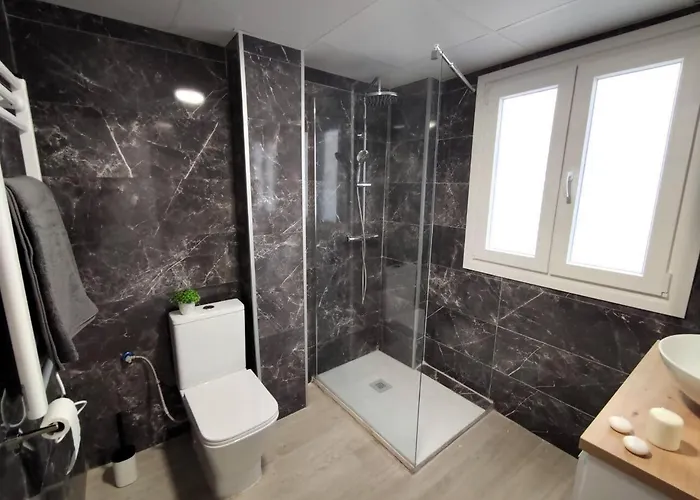 Con Jacuzzi: El Rincon De Ayud Apartman *